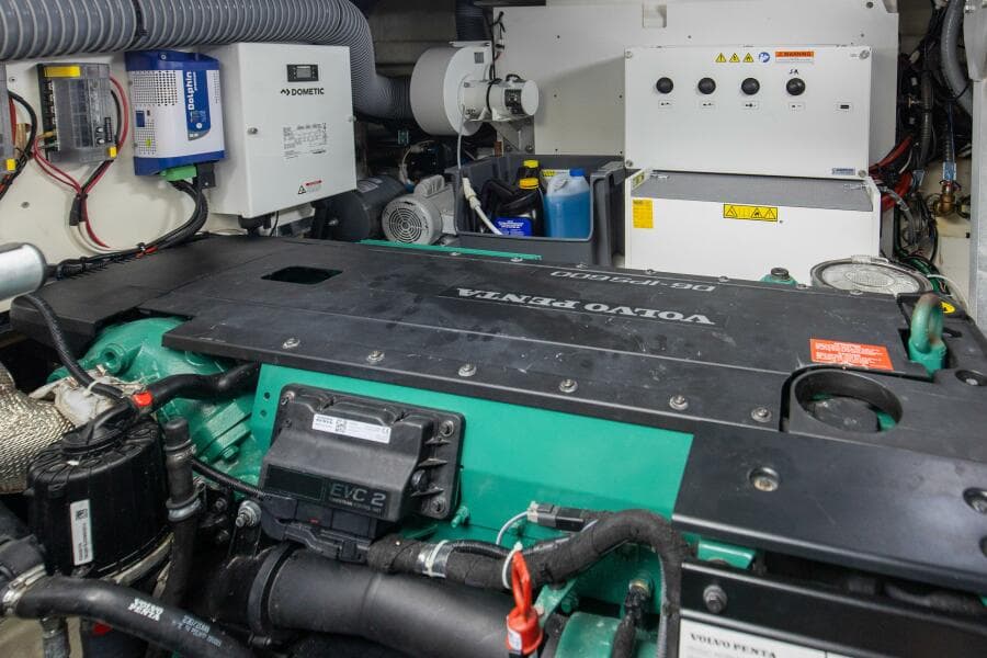 2023 Prestige 460 Flybridge "Pass-N-Bye"