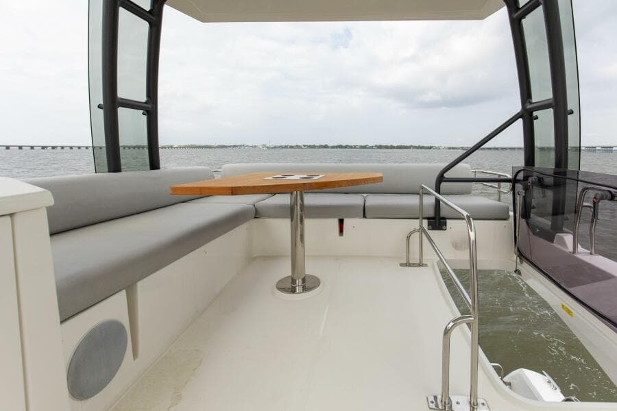 2023 Prestige 460 Flybridge "Pass-N-Bye"