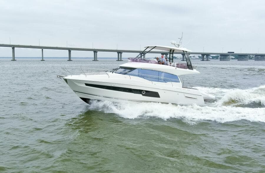 2023 Prestige 460 Flybridge "Pass-N-Bye"