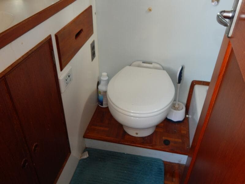 1976 Grand Banks 42 Classic