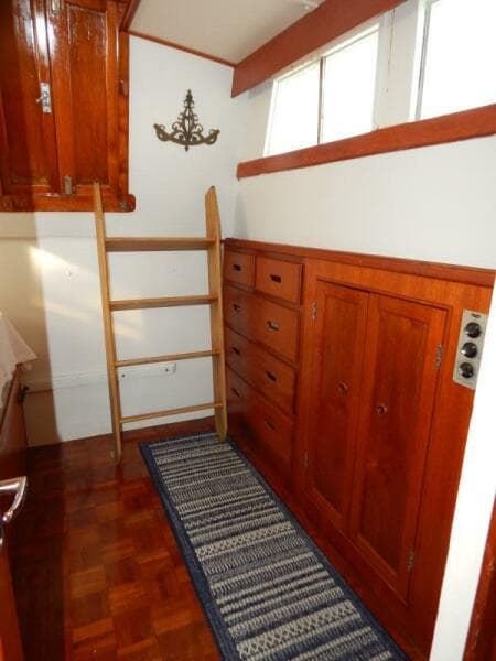 1976 Grand Banks 42 Classic