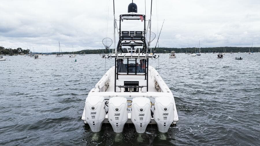 2017 Everglades 435 CC