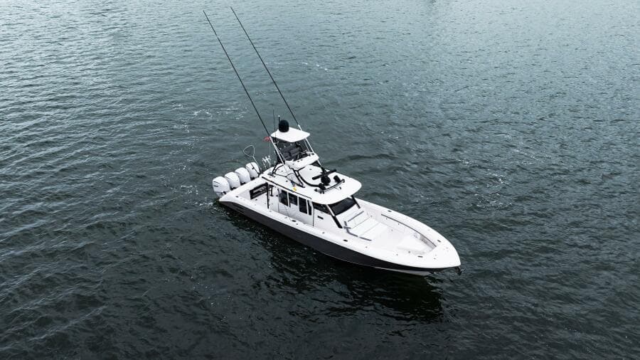 2017 Everglades 435 CC