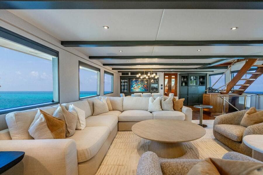 2009 Crystal Yachts Enclosed Pilothouse