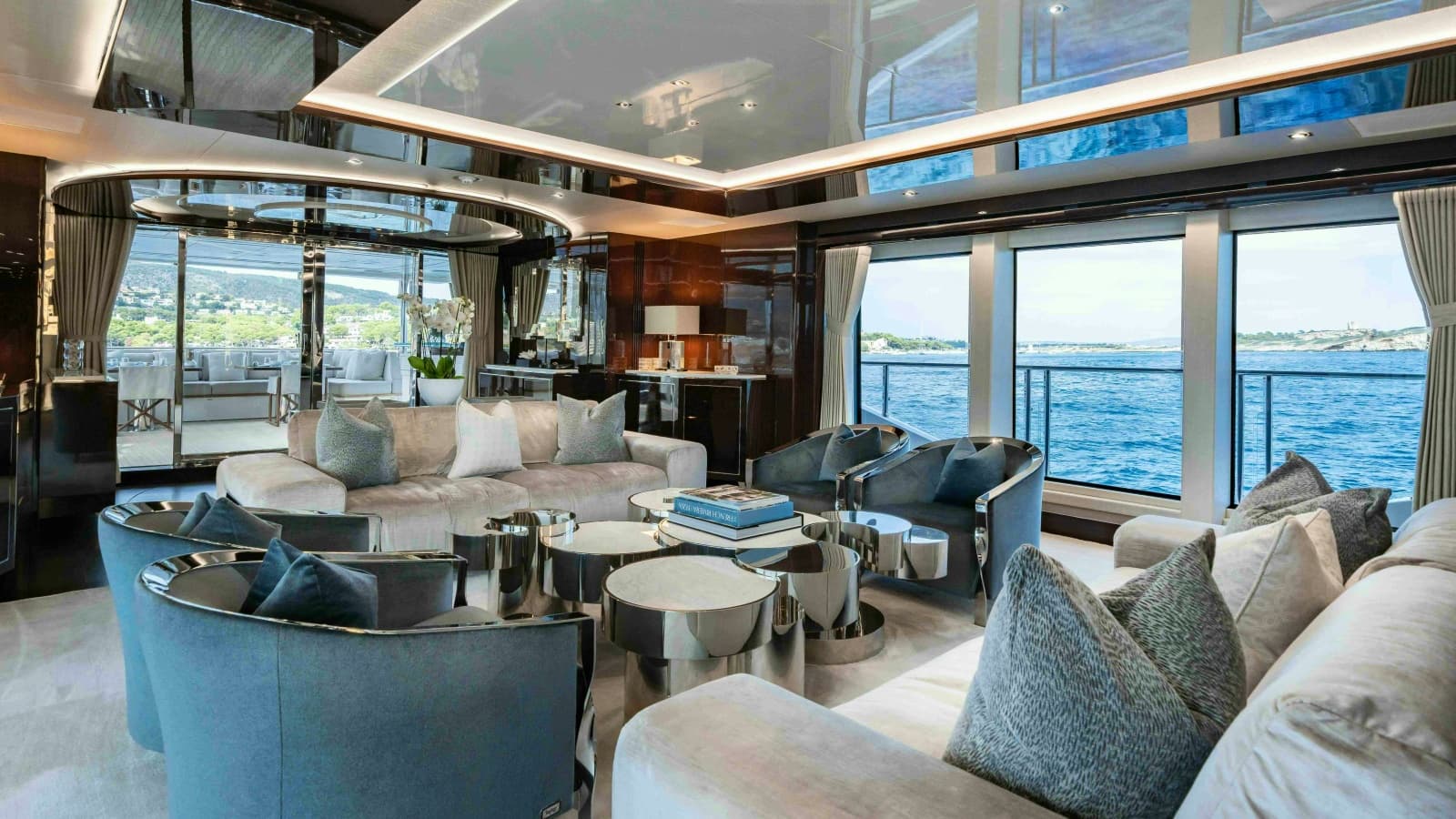 2016 Sunseeker Sunseeker 131 Yacht - Photo 21