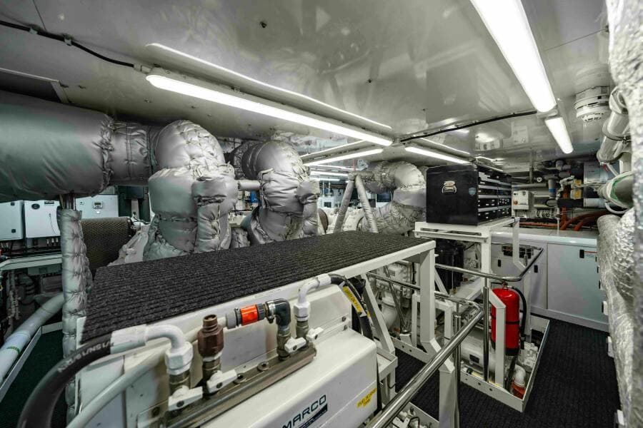 2016 Sunseeker Sunseeker 131 Yacht