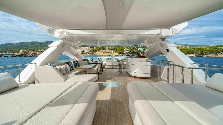 2016 Sunseeker Sunseeker 131 Yacht