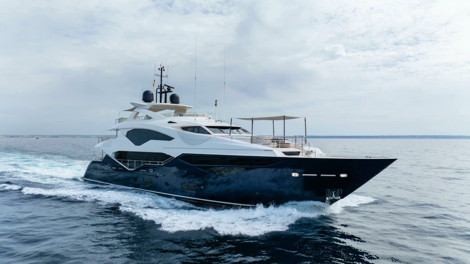 2016 Sunseeker Sunseeker 131 Yacht - Photo 1