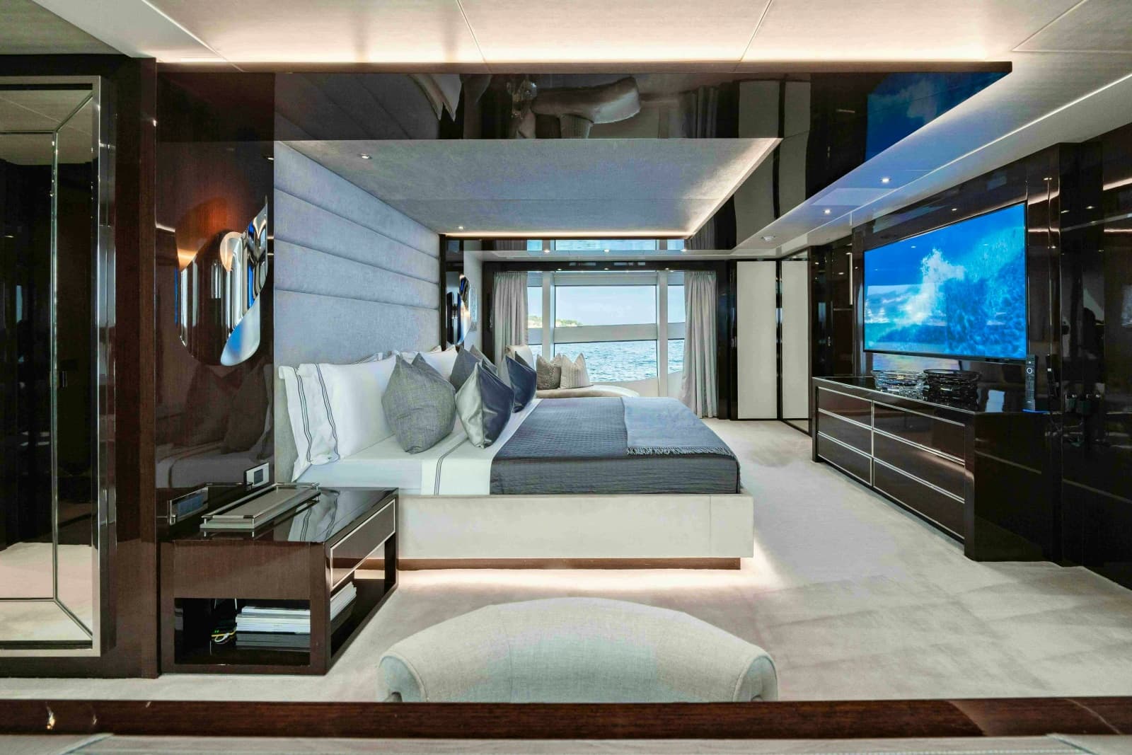 2016 Sunseeker Sunseeker 131 Yacht - Photo 30