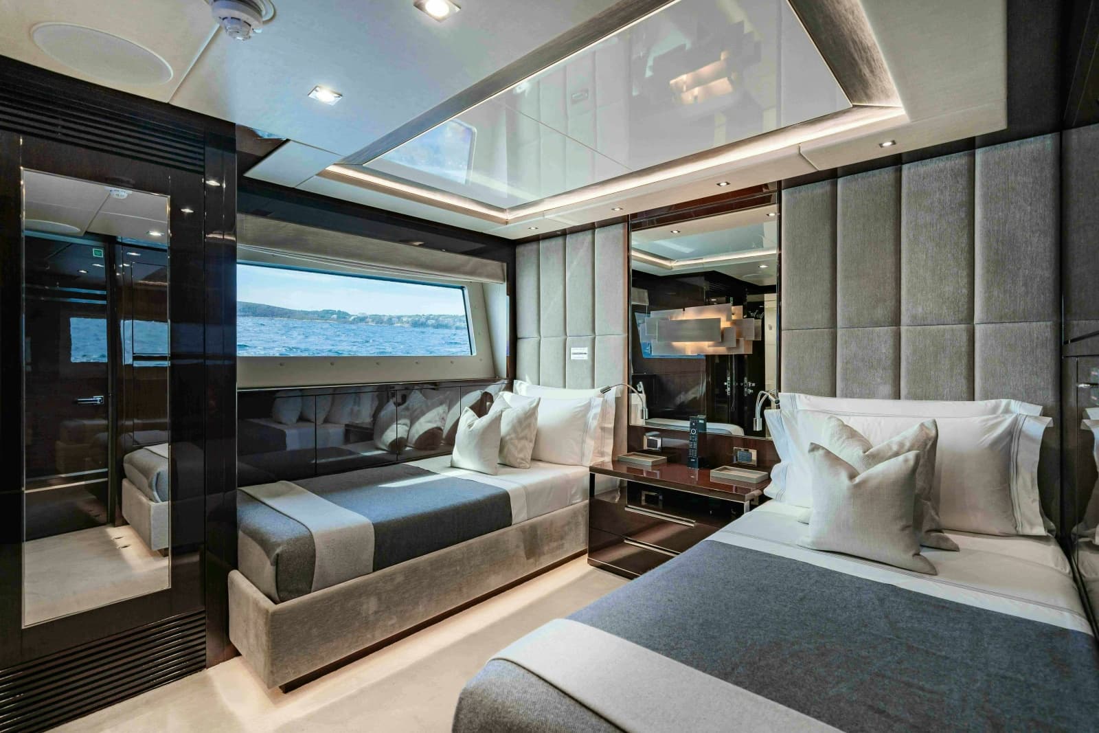 2016 Sunseeker Sunseeker 131 Yacht - Photo 41
