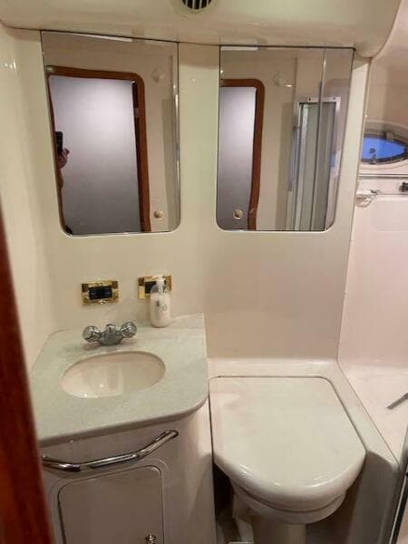 1999 Sea Ray 480 Sedan Bridge