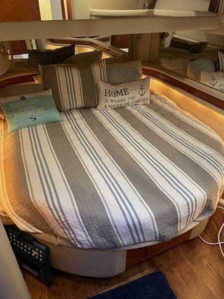 1999 Sea Ray 480 Sedan Bridge