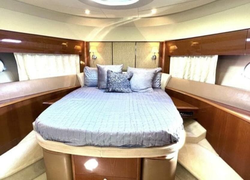 2008 Viking Princess 67 Flybridge