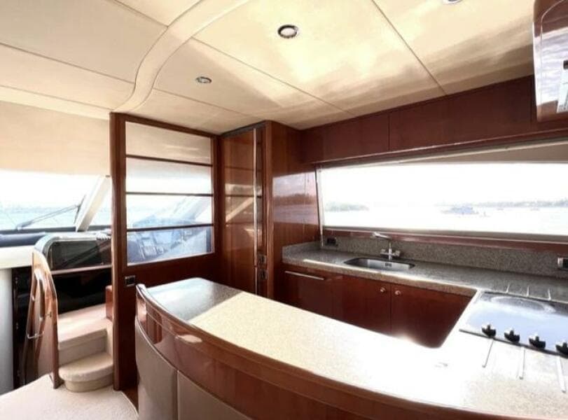 2008 Viking Princess 67 Flybridge