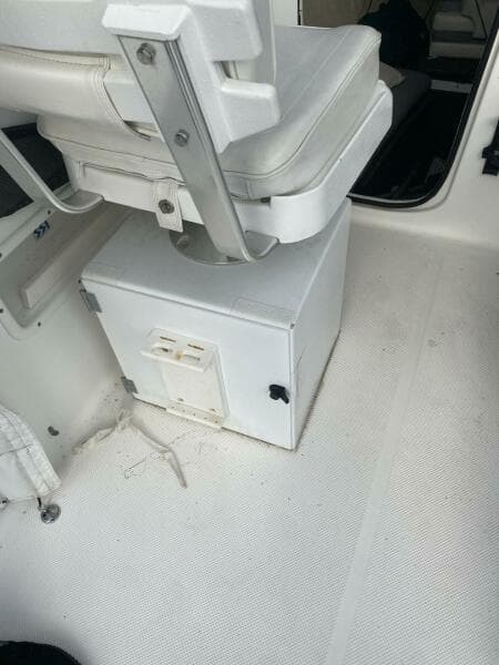 1999 Bayliner 2052 Trophy