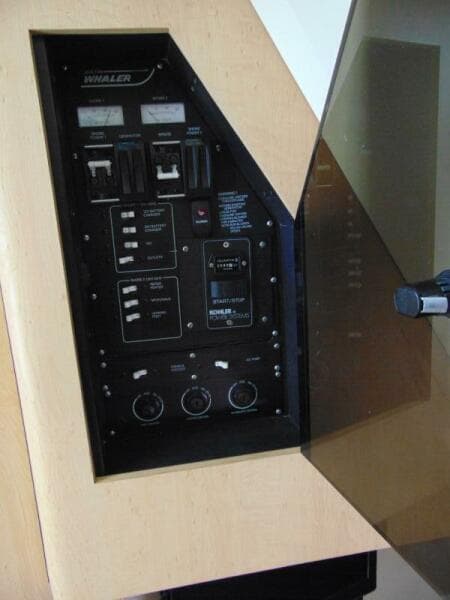 2013 Boston Whaler 370 Outrage