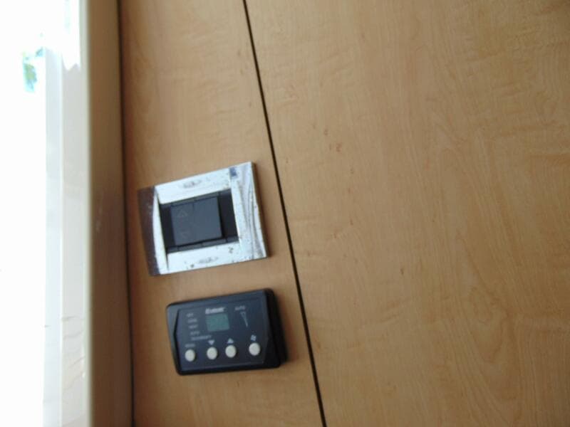 2013 Boston Whaler 370 Outrage