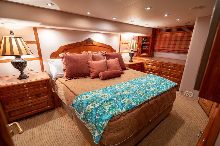 2005 Hatteras 68 Convertible- Master Stateroom 2