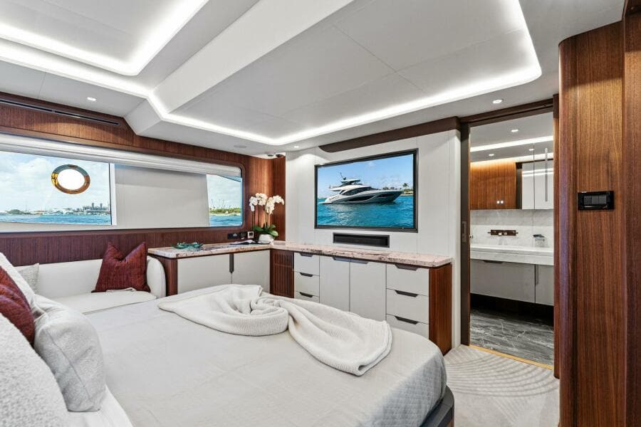 2024 Aquitalia Yachts Flybridge