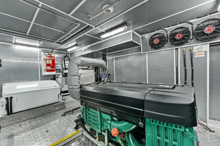 2024 Aquitalia Yachts Flybridge