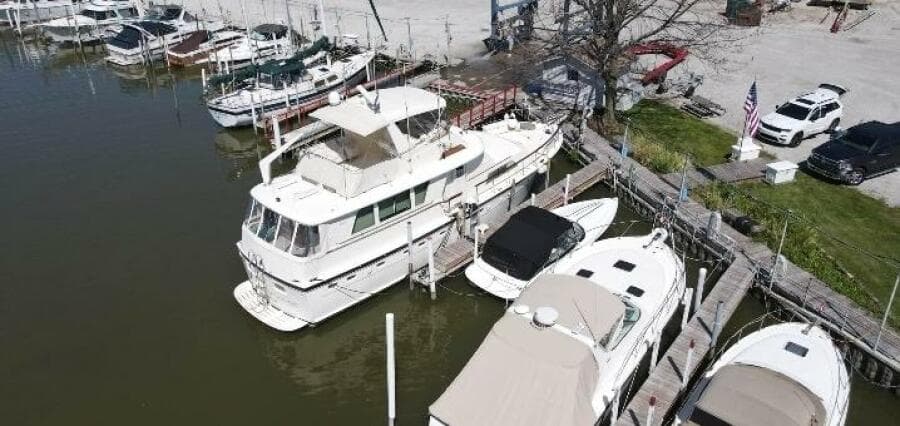 1984 Hatteras 53 Extended Deck Motor Yacht