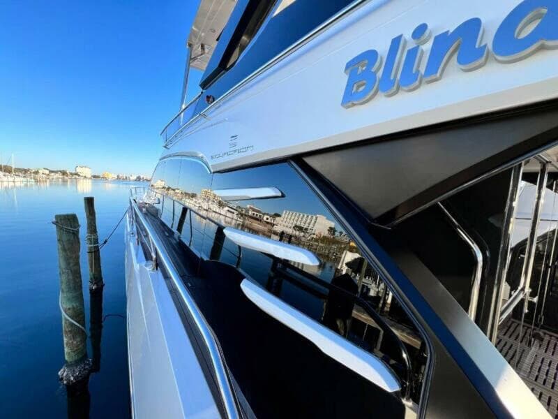 2020 Fairline Squadron