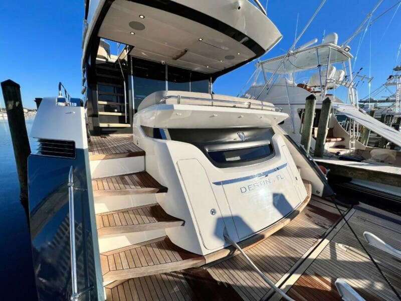 2020 Fairline Squadron