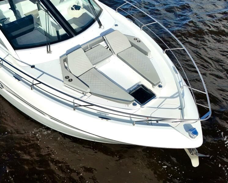 2020 Cruisers Yachts 50 Cantius