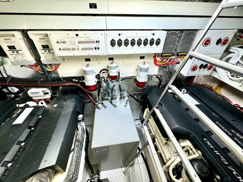 2020 Cruisers Yachts 50 Cantius