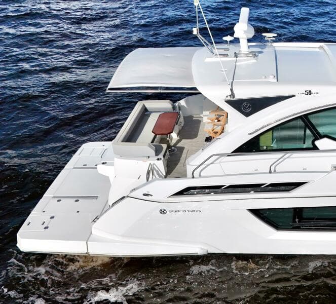 2020 Cruisers Yachts 50 Cantius