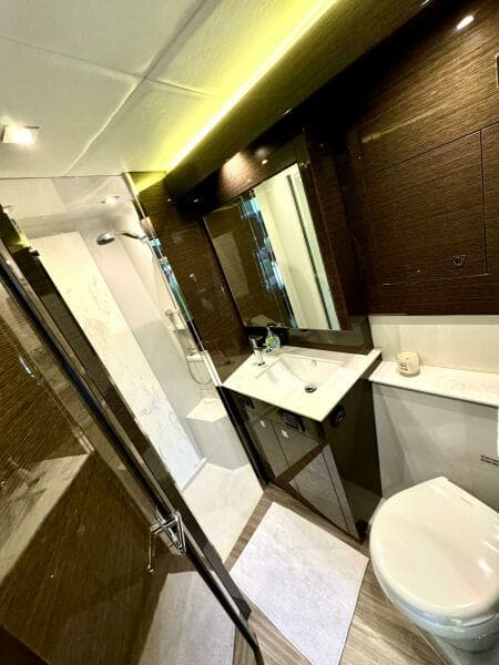 2020 Cruisers Yachts 50 Cantius