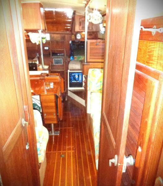 1995 Pacific Seacraft 37