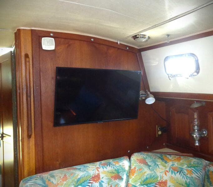 1995 Pacific Seacraft 37