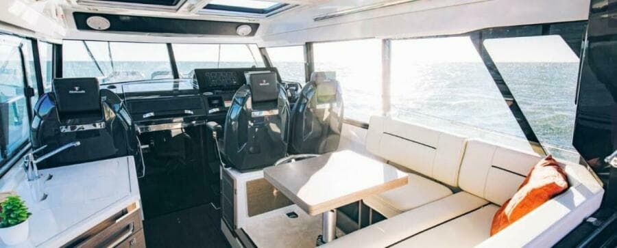 2025 Wellcraft 38 Explorer