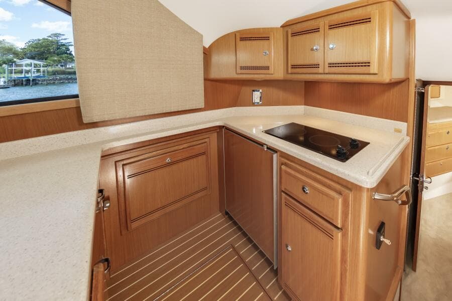 2008 Cabo 43 Convertible