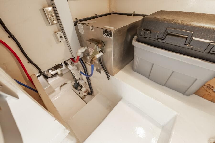 2008 Cabo 43 Convertible