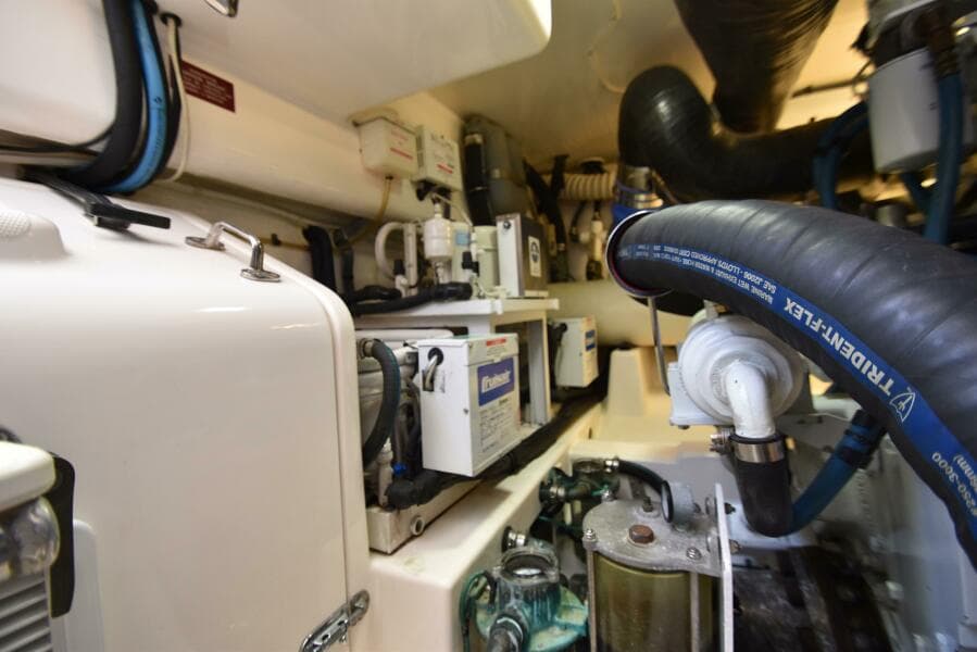 2008 Cabo 43 Convertible