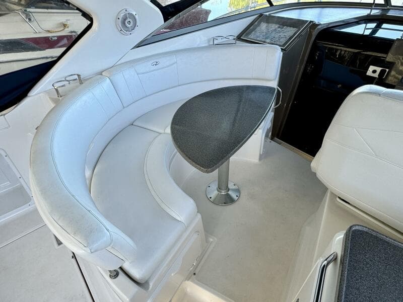 2006 Regal 3360 Window Express