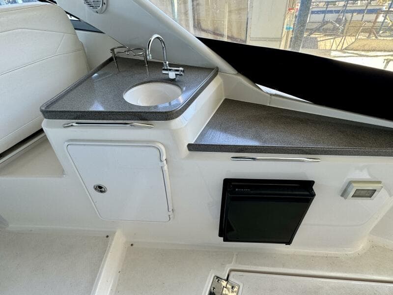 2006 Regal 3360 Window Express