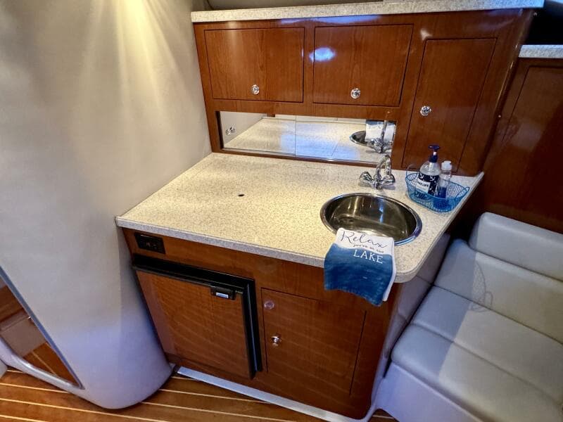 2006 Regal 3360 Window Express