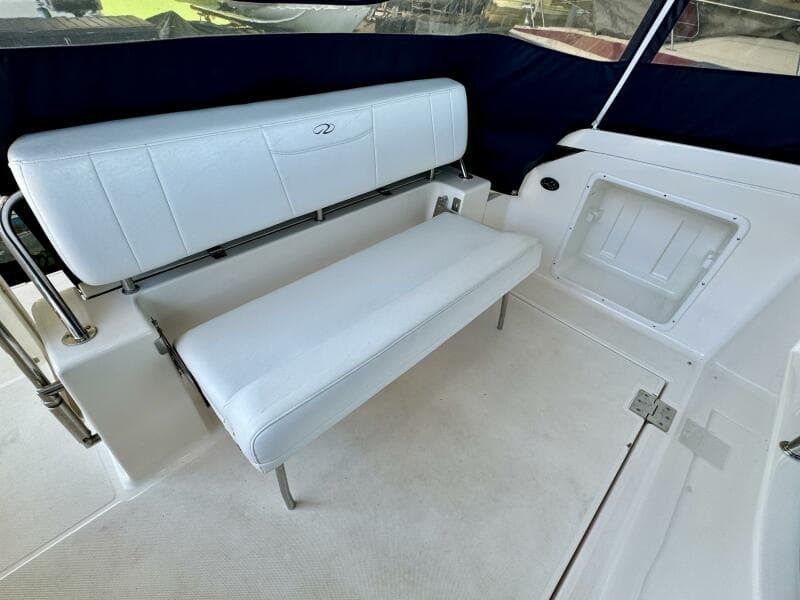 2006 Regal 3360 Window Express