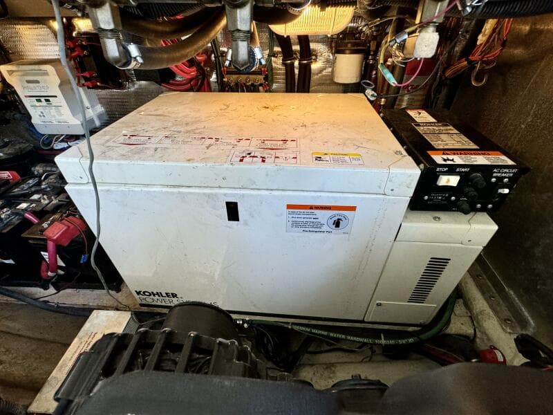 2006 Regal 3360 Window Express