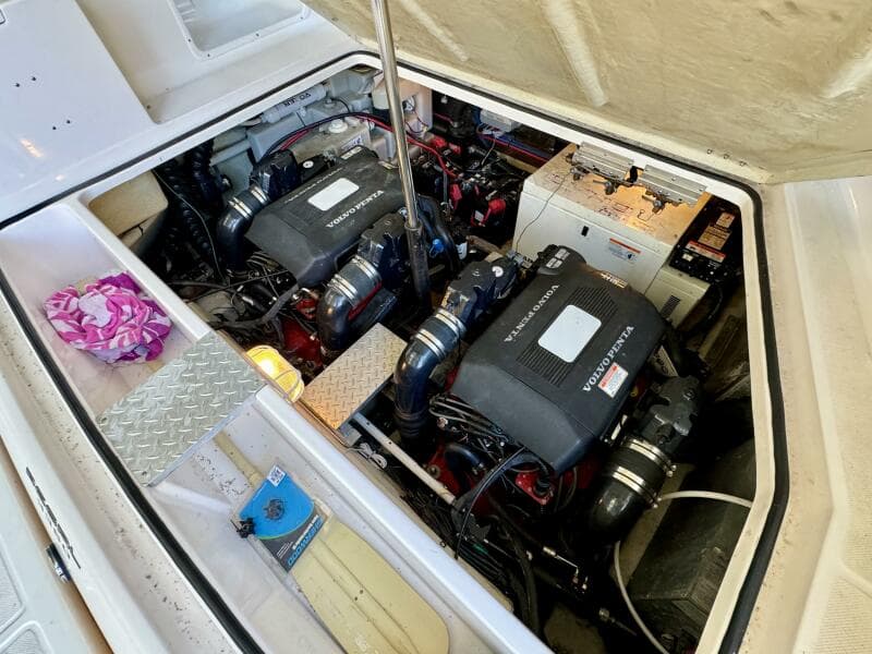 2006 Regal 3360 Window Express