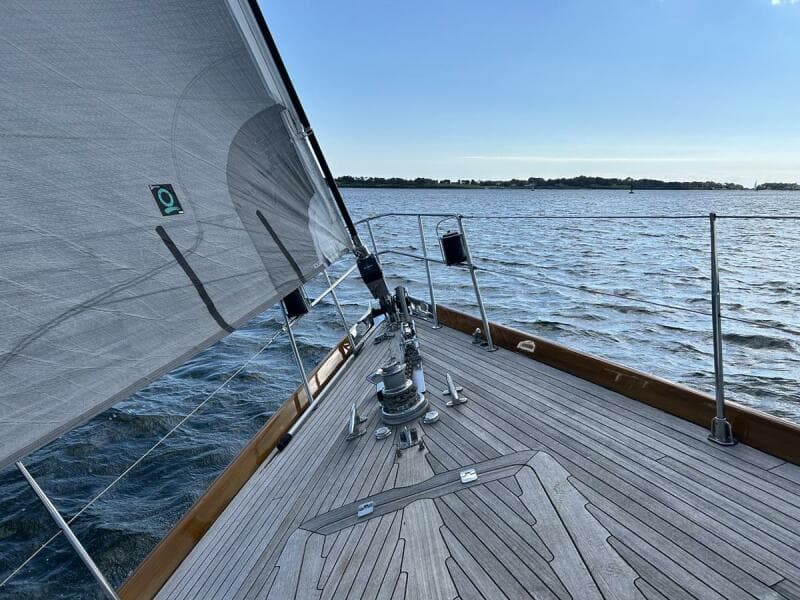 Bow Forward Under Sail