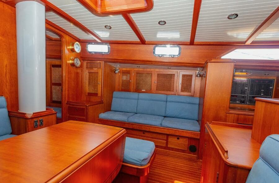 Main Salon Starboard
