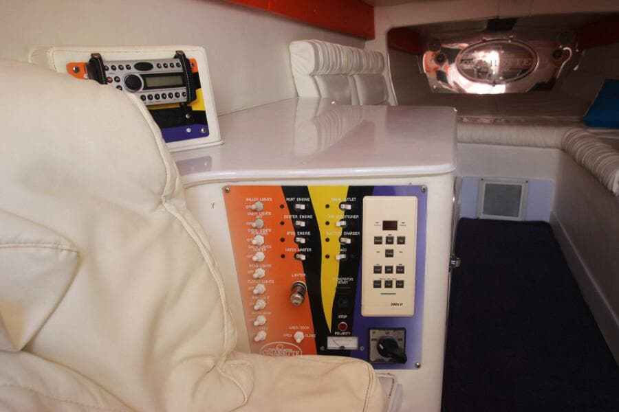 2001 Cigarette Rough Rider