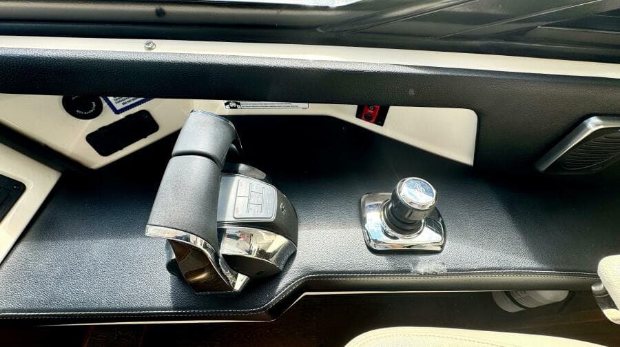 2017 Sea Ray 510 Sundancer