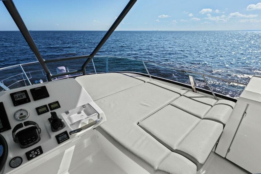 2022 Prestige 460 Flybridge - Brace Yourself Too -Flybridge
