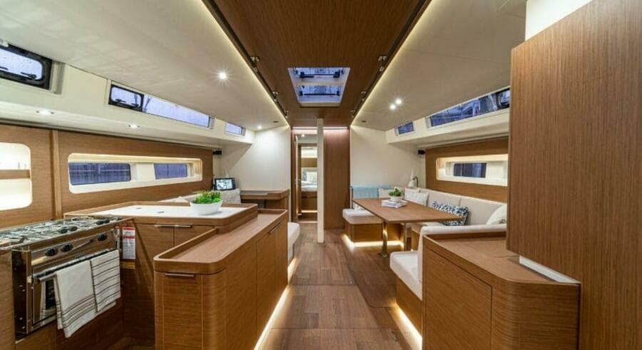 2025 Beneteau Oceanis Yacht 54