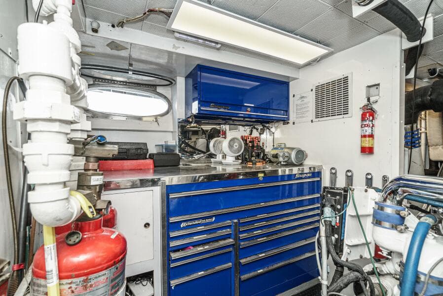 1992 Barattucci Yacht Fisher